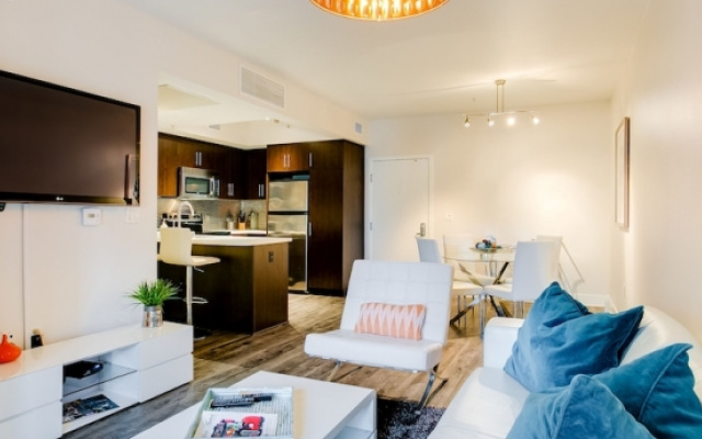 photo 2 of The Hollywood Madonna Apartment