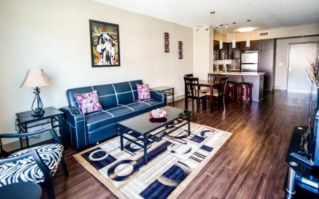 photo 5 of The Hollywood Marley Apartment