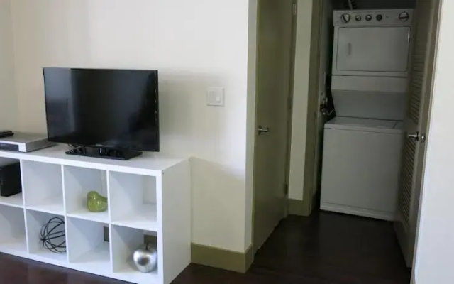 photo 5 of The Hollywood Suite