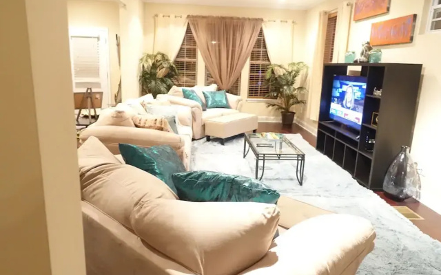 photo 4 of The House Of Atlanta