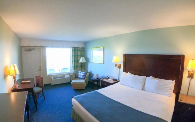 photo 4 of Capt Hiram's Resort
