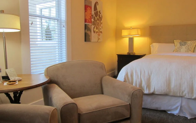 photo 4 of The Inn at Cobbler's Walk Mendocino