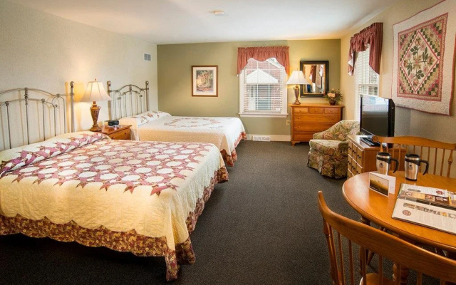 photo 2 of The Inn at Kitchen Kettle Village