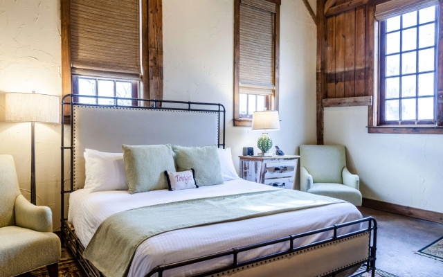 photo 3 of The Inn At Leola Village, a Historic Hotel of America