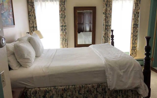 photo 2 of The Inn at Montpelier