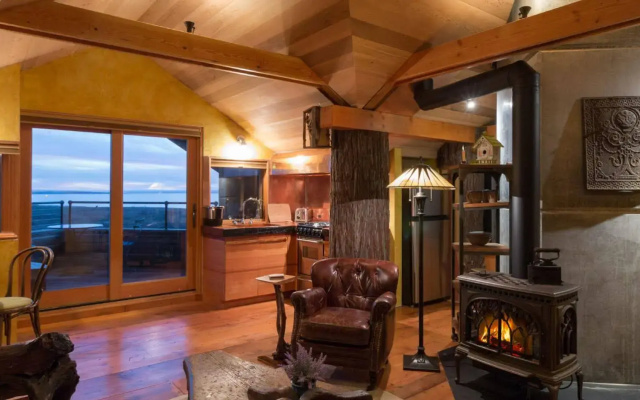 photo 2 of The Inn at Newport Ranch