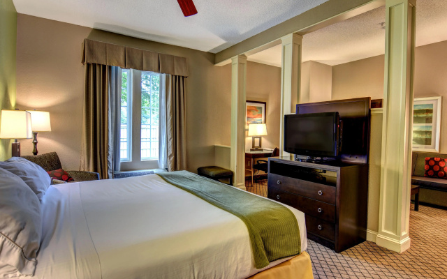 photo 5 of The Inn at River Landing