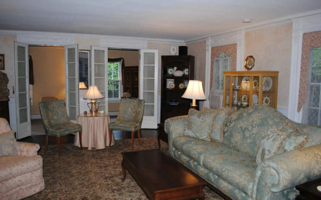photo 3 of The Inn at Stockbridge