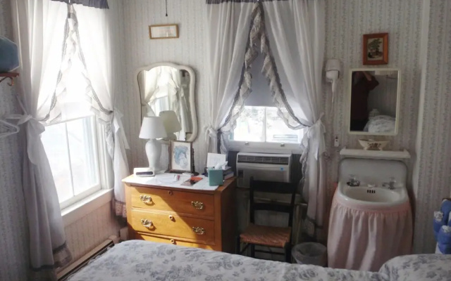 photo 2 of The Inn At The Shore