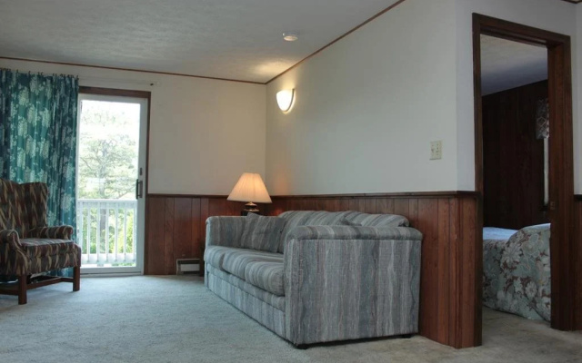 photo 2 of The Inn Between the Beaches