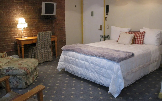 photo 3 of The Townhouse Inn of Chelsea