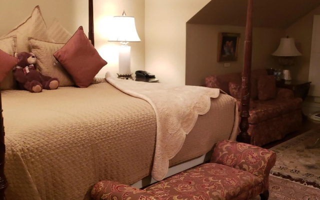 photo 3 of The Inn on Negley