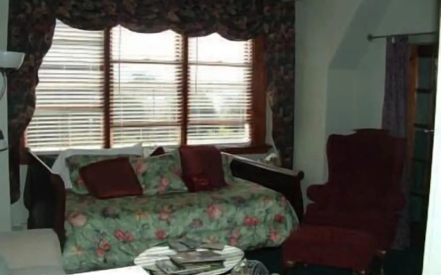 photo 4 of Boggs Mansion