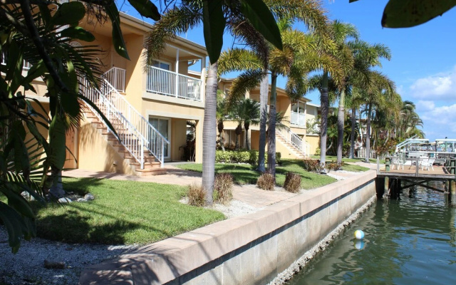 photo 4 of The Island Breeze at Coconut Villas of Dunedin - Two Bedroom Condo