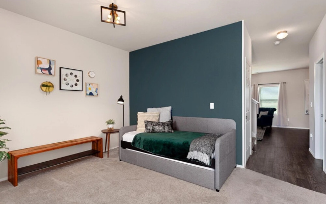 photo 2 of The Ivory - SLEEPS 10 - Perfect for Mid-Term Stays