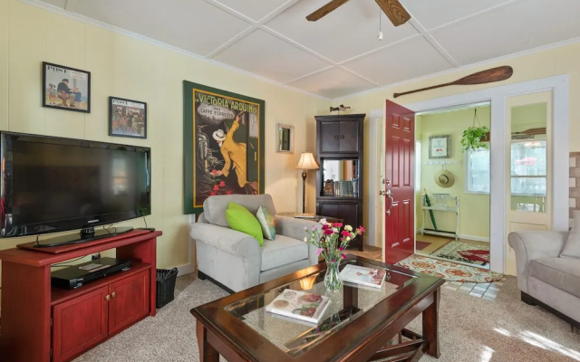 photo 2 of The Ivy - 5 Br Home