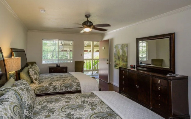 photo 5 of The Jack London Lodge