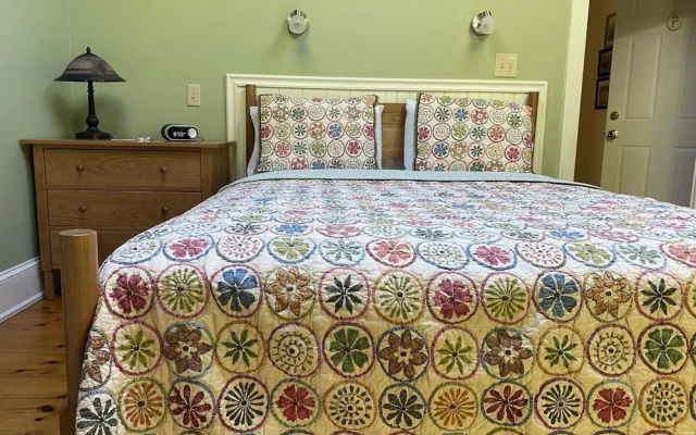 photo 4 of The James Place Inn B&B