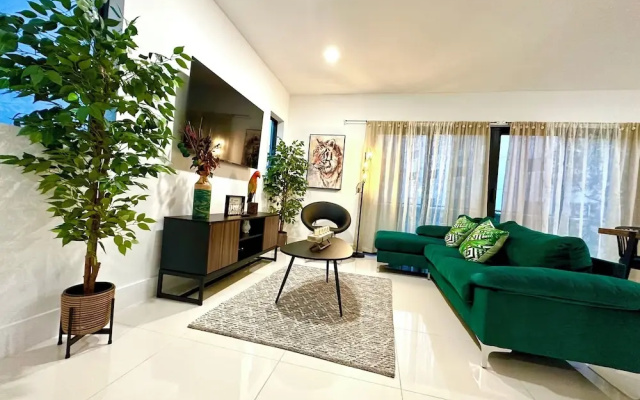 photo 2 of Green Luxurious 5BD Jungle House by FL Keys MIA