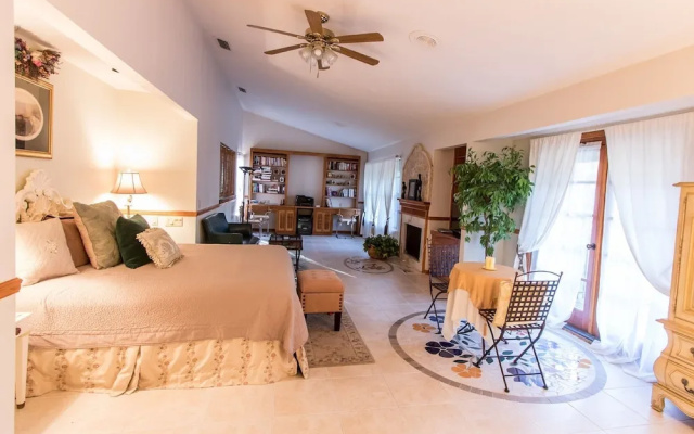 photo 4 of The Jupiter House