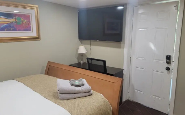 photo 4 of The King Lodges