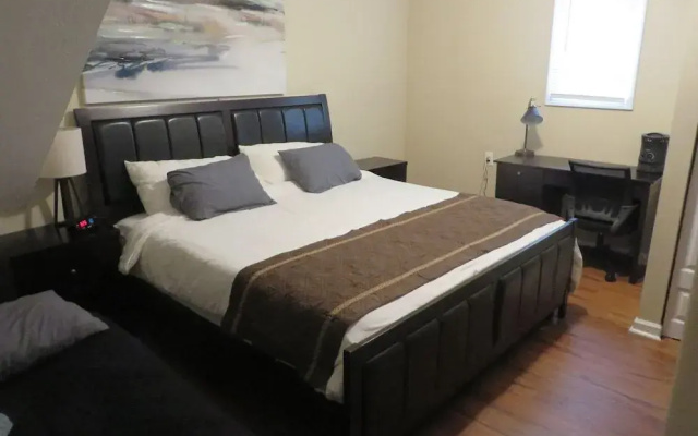 photo 3 of The King Suites