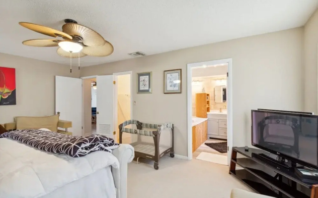 photo 3 of The Lake Home - Beautiful Oasis In The Heart Of Florida! 2 Bedroom Home by RedAwning