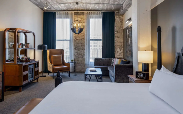 photo 3 of The Last Hotel