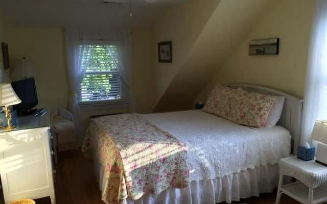 photo 4 of The Leisure Inn
