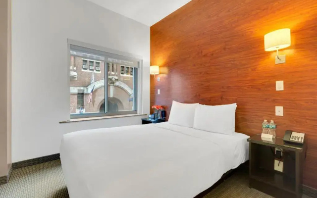 photo 5 of The Lex NYC