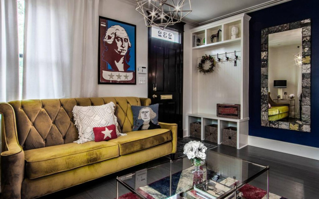 photo 2 of The Liberty House Of Old Town ✯✯✯✯✯ Designer Home