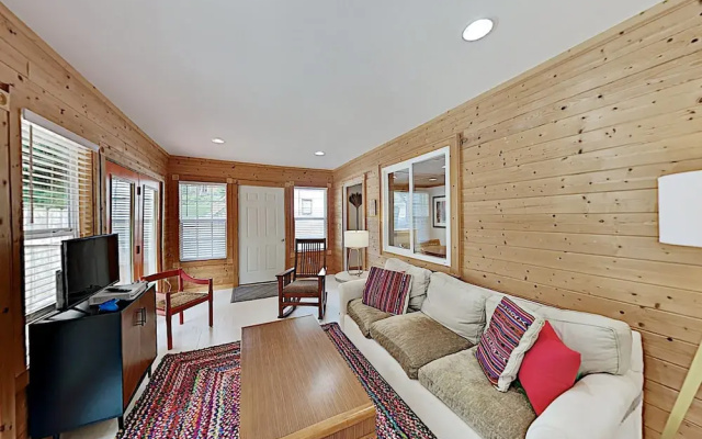 photo 4 of The Lime House W/ 2 Kitchens & Large Fenced Yard 4 Bedroom Home