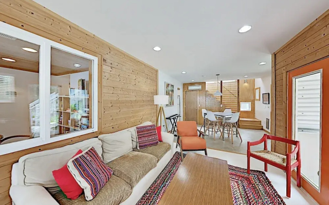 photo 5 of The Lime House W/ 2 Kitchens & Large Fenced Yard 4 Bedroom Home