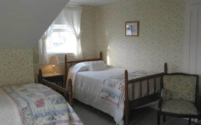 photo 5 of The Linden Tree Inn