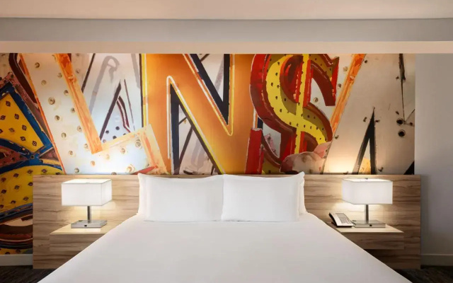 photo 4 of The LINQ Hotel & Casino – A Caesars Rewards Destination