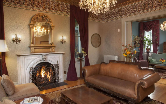 photo 2 of The Livingston Inn