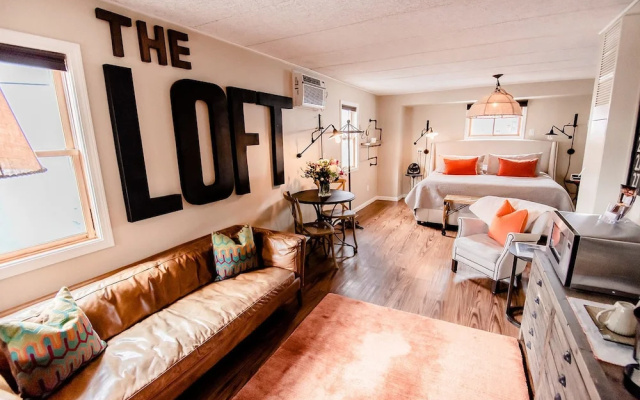 photo 3 of The Loft