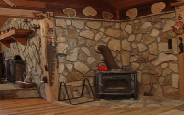 photo 4 of The Log Cabin