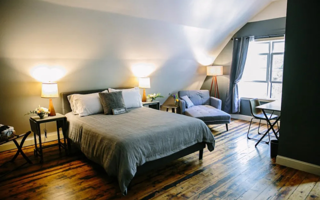 photo 4 of The Old Catskill Game Farm Inn