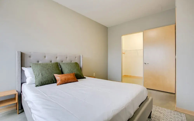 photo 3 of The Luxe Suites at Prospect Park