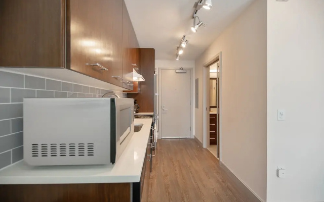 photo 4 of The Luxe Suites at University City