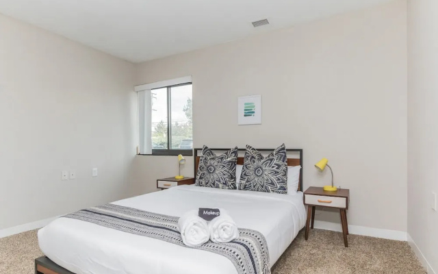 photo 4 of The Luxe Suites of Alexandria