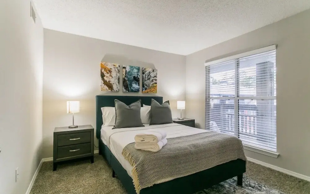 photo 3 of The Luxe Suites of North Atlanta