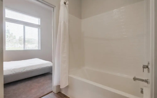 photo 3 of The Luxe Suites of San Marcos