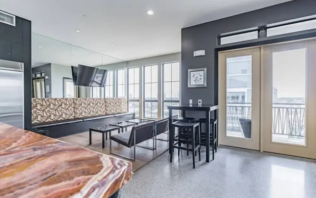 photo 2 of The Luxury Suites of Houston