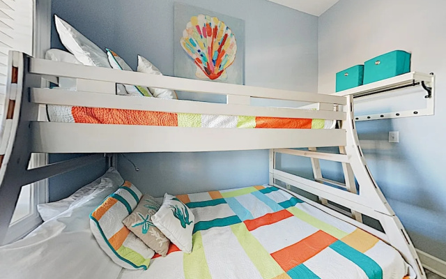 photo 4 of The Magnolia W/ Pool & Hot Tub - Walk To The Beach 3 Bedroom Condo