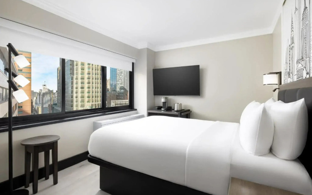 photo 2 of Crowne Plaza Manhattan Times Square by IHG Hotel