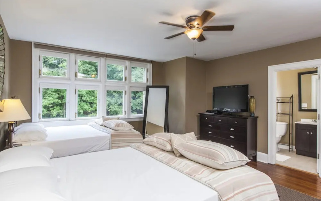 photo 5 of The Mansion at Maple Heights