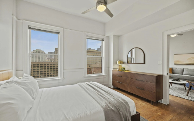 photo 5 of The Maverick, powered by Placemakr - River Walk