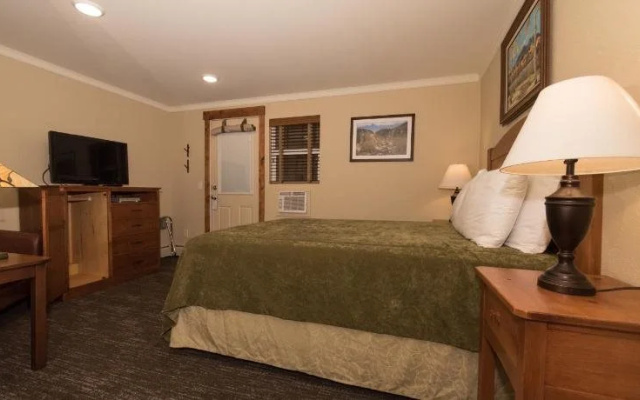 photo 3 of The Maxwell Inn